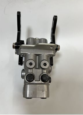 PC200-7 Komatsu 치기 통제 벨브, 702-16-01861 유압 발 페달 벨브